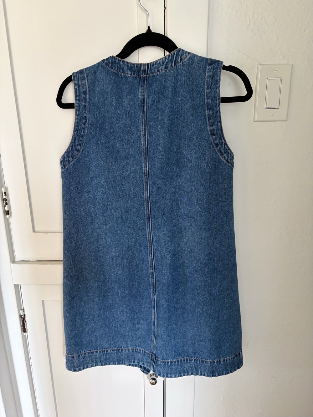 Veronica Beard Blue Denim Button-Front Vest - Picture 2 of 3